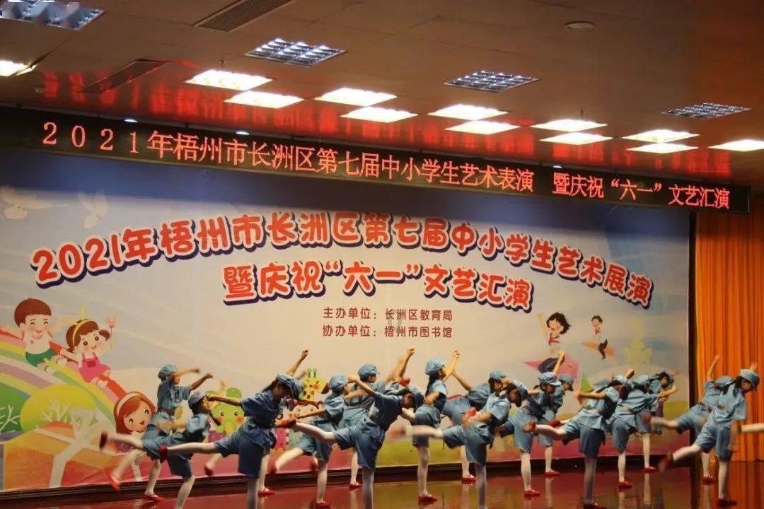 北青:扬科维奇鼓励球员充分发挥自身特点,调动球员能动性是关键